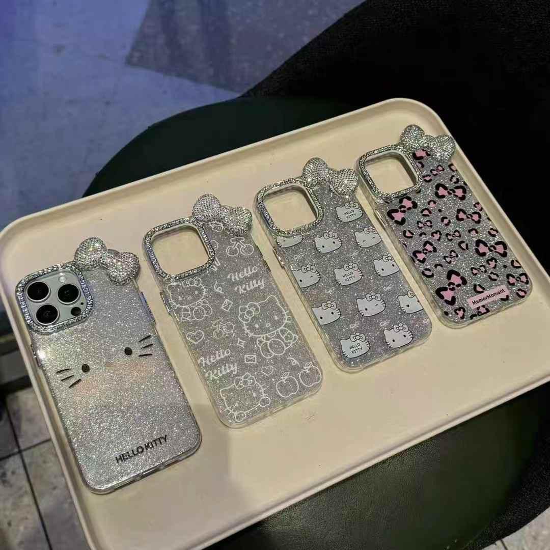 Hello Kitty With Diamond Bow Case