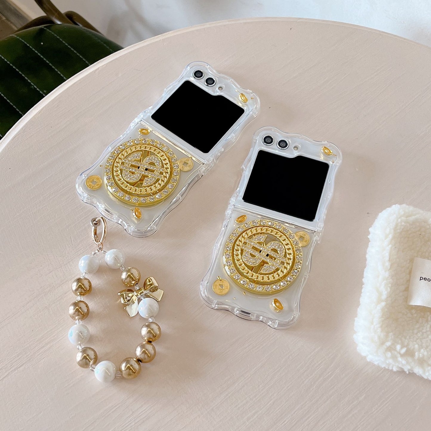 Dollar Spinner Case With Charm