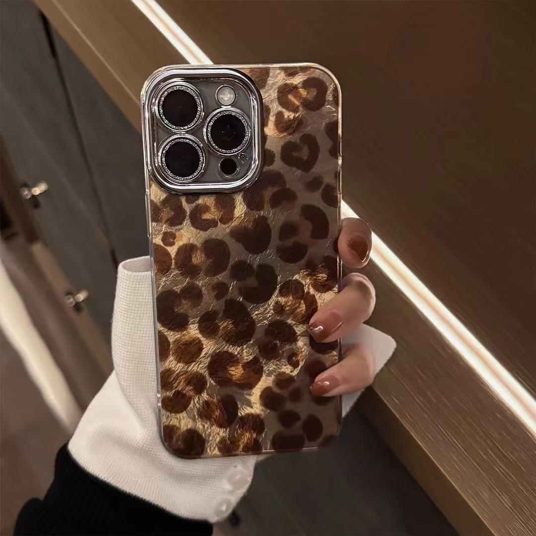 Leopard Print With Charms & Glitter Camerlens